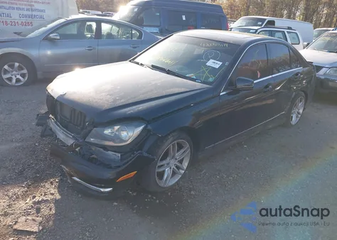 2012 Mercedes-Benz C 300 Luxury 4Matic/Sport 4Matic from USA, damaged, VIN WDDGF8BB7CR198950